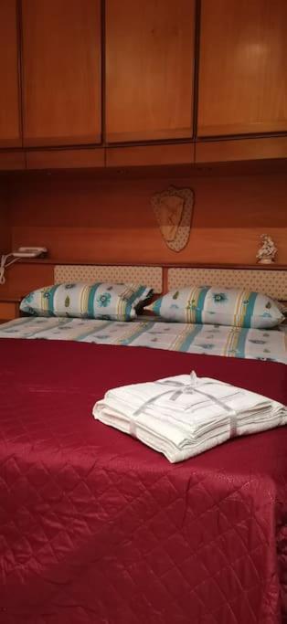 Napoli Residenza Castiglia Apartment ภายนอก รูปภาพ